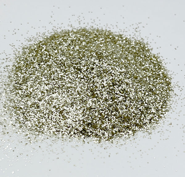 G1143 Glass of Champagne Fine