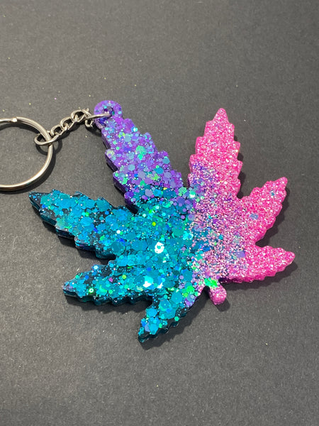 157 Cannabis Leaf